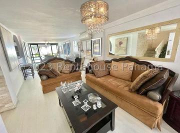 Casa de 5 habitaciones, Panamá · Venta de Casa en Hato Pintado