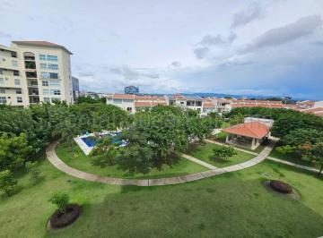Apartamento de 3 habitaciones, Panamá · Apartamento en Venta en Pinnacle, Santa María