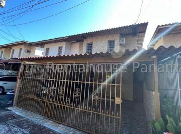 Casa de 3 habitaciones, Panamá · Casa en Venta en Condado del Rey
