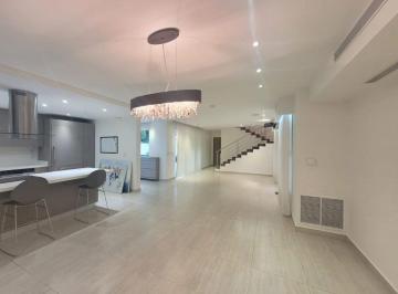 Casa · 320m² · 4 Recámaras · 2 Estacionamientos · Alquiler de Casa en PH Nativa, Panamá Pacifico Howard