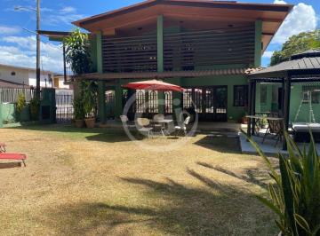 Casa de 3 habitaciones, Panamá · Venta Casa Condado del Rey Amplio Patio Lateral