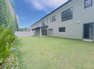 Casa · 399m² · 3 Recámaras · 2 Estacionamientos · Venta Casa en Santa Maria Menbresia de Santa Maria Incluida 399 m² Jp