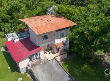 Casa de 4 habitaciones, Barú · Precio Reducido! Casa de Playa Remodelada en Venta en Puerto Armuelles, Chiriqui