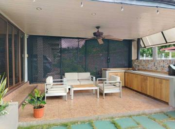 Casa · 550m² · 4 Recámaras · 2 Estacionamientos · Venta Casa La Gloria Betania (Kf)