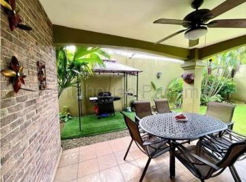 Casa de 3 habitaciones, Panamá · Casa en Condado del Rey Paseo del Dorado en Alquiler