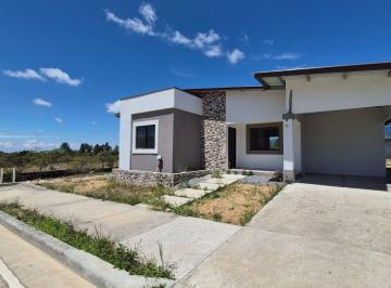 Casa de 2 habitaciones, Boquete · Venta Casa en Alto Boquete