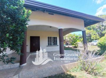 Casa · 523m² · 3 Recámaras · 4 Estacionamientos · Vendo Casa con Taller Incluido en David