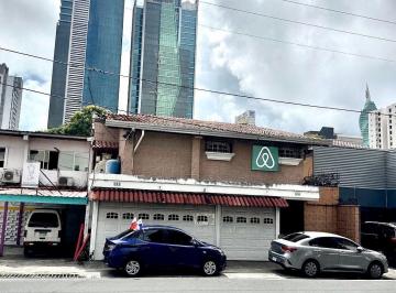 Casa · 200m² · 6 Estacionamientos · Alquiler Local Comercial en Obarrio