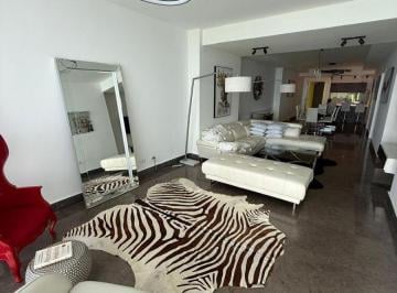 Apartamento de 2 habitaciones, Panamá · Se Vende Apartamento Amoblado en PH Arts & Yoo Av Balboa