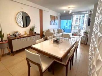 Apartamento de 3 habitaciones, Panamá · Apartamento en Venta en Carrasquilla