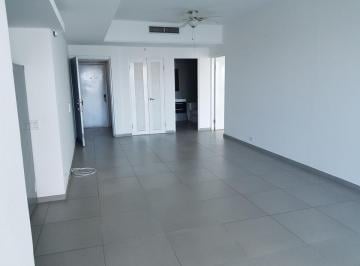 Apartamento de 2 habitaciones, Panamá · Apartamento en Av Balboa PH Yacht Club en Venta