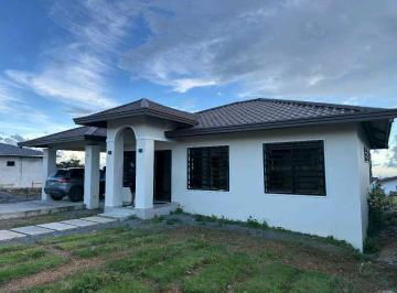 Casa · 700m² · 2 Recámaras · 1 Estacionamientos · Alquiler de Casa en Alto Boquete Nueva.