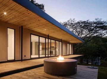 Casa · 210m² · 3 Recámaras · 2 Estacionamientos · Venta Casa Para Estrenar en El Valle de Anton