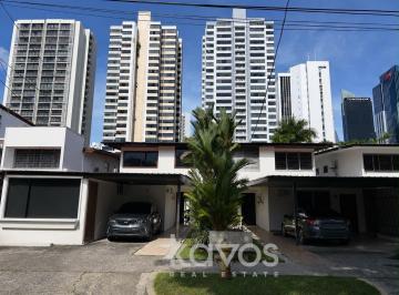 Terreno / Lote · 300m² · 4 Recámaras · 3 Estacionamientos · 2 Casas Duplex en Venta - Para Inversión | Frente a Calle 50