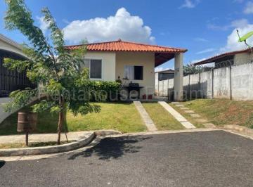 Casa de 3 habitaciones, La Chorrera · Venta de Casa en Arboledas Chorrera