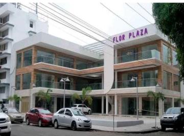 Local comercial · 105m² · 2 Recámaras · 1 Estacionamientos · Alquiler Local en Flor Plaza 105 m² Piso 2