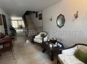 Casa de 4 habitaciones, Panamá · Venta de Casa en Calle 50