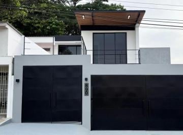 Casa · 314m² · 3 Recámaras · 3 Estacionamientos · Venta de Casa en Miraflores, Betania. Vc