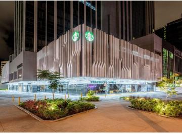 Oficina comercial · 130m² · 3 Estacionamientos · Oficina en Calle 50 en Edificio Plaza 2000 Amoblada 130 m²