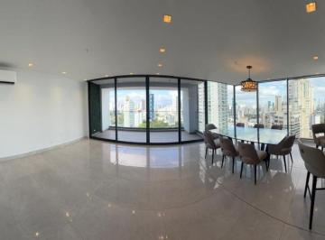 Apartamento de 2 habitaciones, Panamá · Venta de Lujoso Apartamento en PH Prestige - Piso Alto Bella Vista