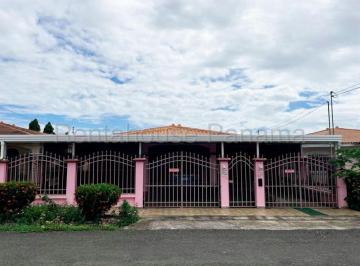 Casa de 3 habitaciones, Chitré · Casa Amplia en Chitré