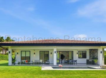 Casa de 3 habitaciones, Playas · Casa Exclusiva Full Amoblada con + 1800 m² (A La Entrada de Buenaventura)