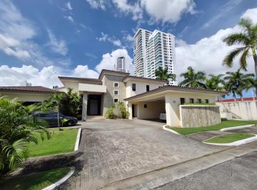 Casa de 5 habitaciones, Panamá · Se Vende Residencia de Lujo en Paseo del Parque – Costa del Este