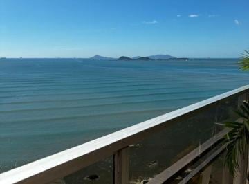 Apartamento de 3 habitaciones, Panamá · Venta de Apartamento Frente Al Mar en Punta Paitilla