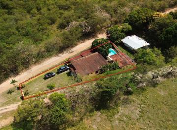 Casa de 3 habitaciones, Chame · Cozy And Spacious 3 - Bedroom Home With Private Pool in Chame