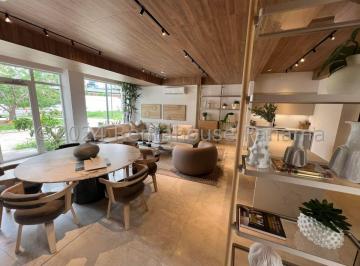 Apartamento de 2 habitaciones, Panamá · Venta de Apartamento en Santa Maria PH Oceana