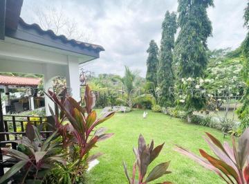 Casa de 5 habitaciones, Panamá · Casa en Venta en Las Cumbres Glrr I2121