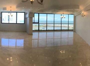 Apartamento · 237m² · 3 Recámaras · 2 Estacionamientos · Venta de Apartmento en Bella Vista PH Roca Mar 237 m² Jp