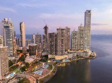 Apartamento · 96m² · 2 Recámaras · 1 Estacionamientos · Venta de Apartamento - Av Balboa - Bella Vista - PH Grand Bay Tower