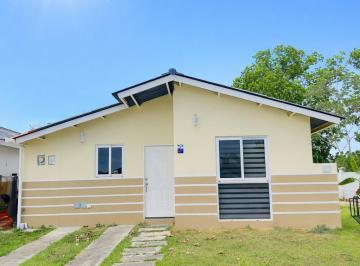 Casa · 257m² · 2 Recámaras · 1 Estacionamientos · Vendo Casa en Playa Dorada, Villamarina II, Arraiján - $.110,000