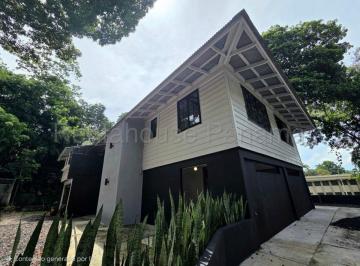 Casa de 4 habitaciones, Panamá · Casa Parcialmente Amoblada en Venta Balboa, Cg