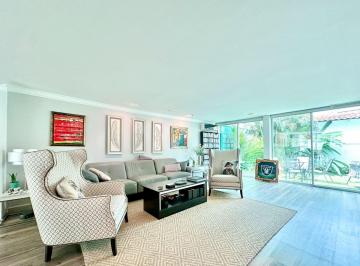 Casa de 4 habitaciones, Panamá · Venta de Casa Duplex en La Alameda