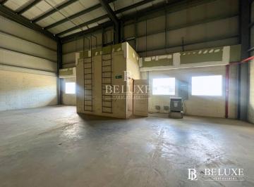 Bodega-Galpón-Depósito · 1000m² · 4 Estacionamientos · Alquiler de Galeras/ Bodegas en Llano Bonito (8)
