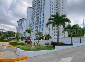 Apartamento de 3 habitaciones, Panamá · Venta de Apartamento en Clayton Park
