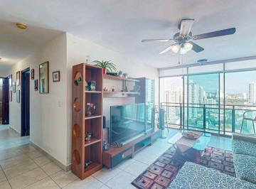 Apartamento de 3 habitaciones, Panamá · Venta de Bello Apartamento con Ubicación Estratégica en Blue Bay Tower – San Francisco