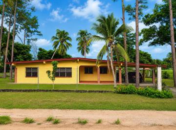 Casa de 3 habitaciones, Chame · Venta de Casa en Nueva Gorgona, Panamá Oeste, con Terreno de 1,200 m²