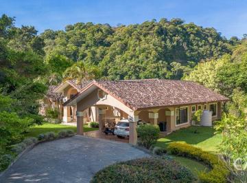 Casa de 3 habitaciones, Boquete · Bonita Casa Amoblada de 3 Recámaras en Venta en Valle Escondido, Boquete