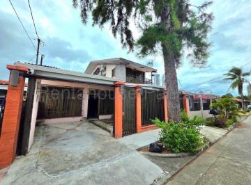 Casa de 3 habitaciones, Panamá · Vendo Casa Espectacular en Reparto Nuevo Panamá 26 - 5497gg