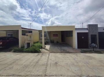 Casa · 82m² · 3 Recámaras · 2 Estacionamientos · Venta Casa en La Chorrera Puerto Caimito Residencial Palma Real (Of)