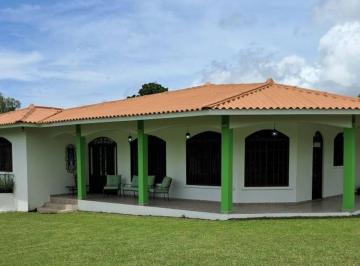 Casa de 4 habitaciones, Antón · Se Casa de Playa en Santa Clara