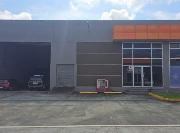 Bodega-Galpón-Depósito · 900m² · 2 Recámaras · 4 Estacionamientos · Venta de Bodega en Pacora Ofibodegas de Las Americas Mld