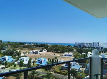 Apartamento · 104m² · 2 Recámaras · 1 Estacionamientos · Apartamento en Playa Blanca