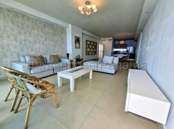 Apartamento de 2 habitaciones, Panamá · Bello Apartamento en Venta en Av Balboa
