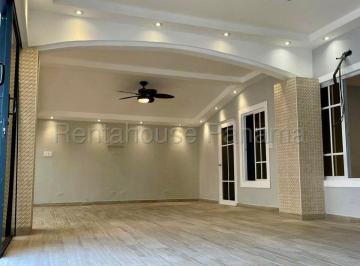 Casa de 5 habitaciones, Panamá · Amplia Casa en Venta en Costa del Este