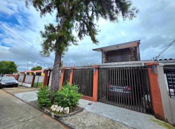 Casa de 3 habitaciones, Panamá · Casa con 3 Recámaras de 201 m² en Venta, Reparto Nuevo Panamá