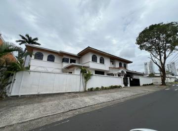 Local comercial · 800m² · Obarrio Local Comercial en Alquiler